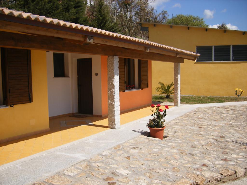 Agriturismo Usurtala Orani ภายนอก รูปภาพ